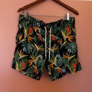 Forever 21 Men’s Bathing Suit. Tropical print. Lined. Size M. Like New.